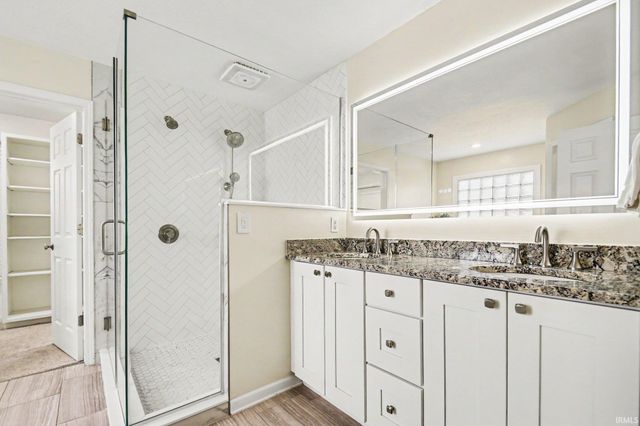 52611 Spring Valley Lane, Granger, IN 46530
