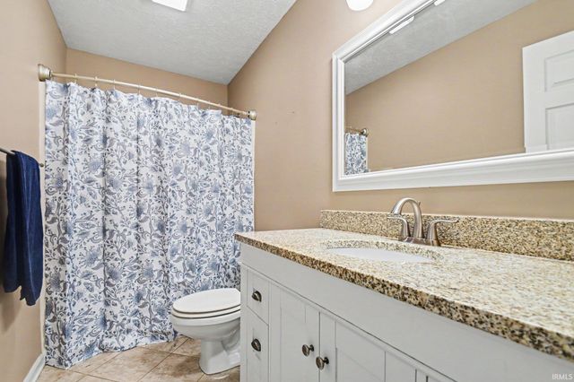 52611 Spring Valley Lane, Granger, IN 46530