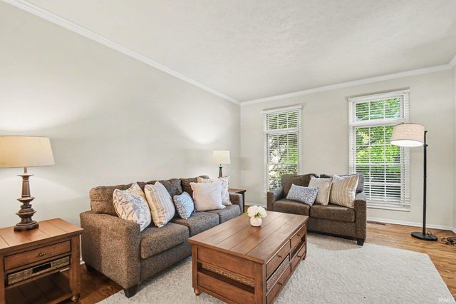 52611 Spring Valley Lane, Granger, IN 46530