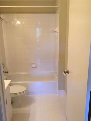 8460 NW 40th Street 84 60, Coral Springs, FL 33065