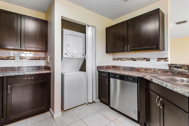 8460 NW 40th Street 84 60, Coral Springs, FL 33065