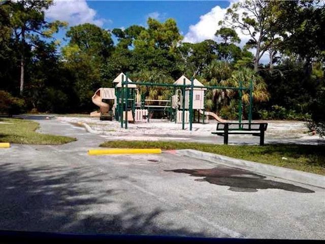 8460 NW 40th Street 84 60, Coral Springs, FL 33065
