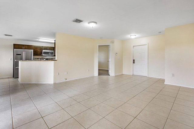 8460 NW 40th Street 84 60, Coral Springs, FL 33065