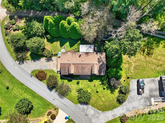 6 Enochs Way, Fletcher, NC 28732