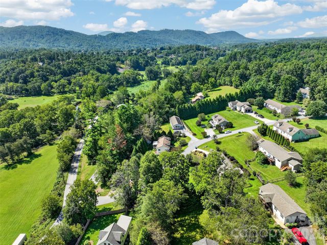 6 Enochs Way, Fletcher, NC 28732