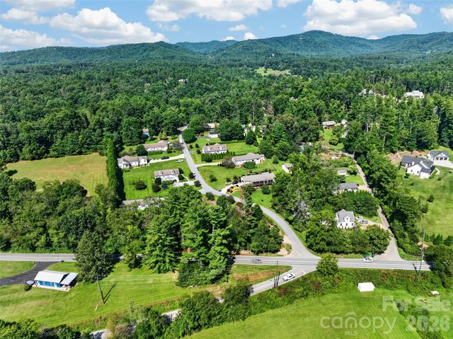 6 Enochs Way, Fletcher, NC 28732