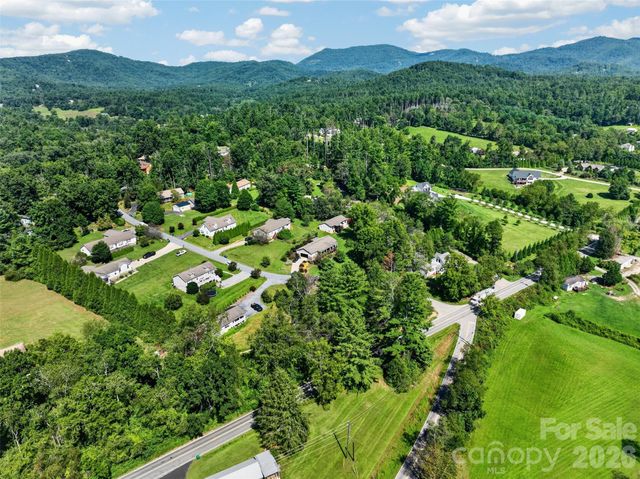 6 Enochs Way, Fletcher, NC 28732