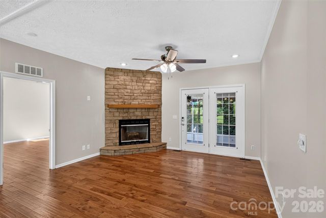 6 Enochs Way, Fletcher, NC 28732