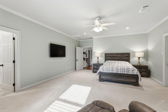 302 Hickory Creek Court, Little Rock, AR 72212