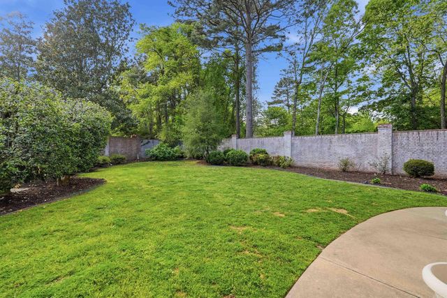 302 Hickory Creek Court, Little Rock, AR 72212