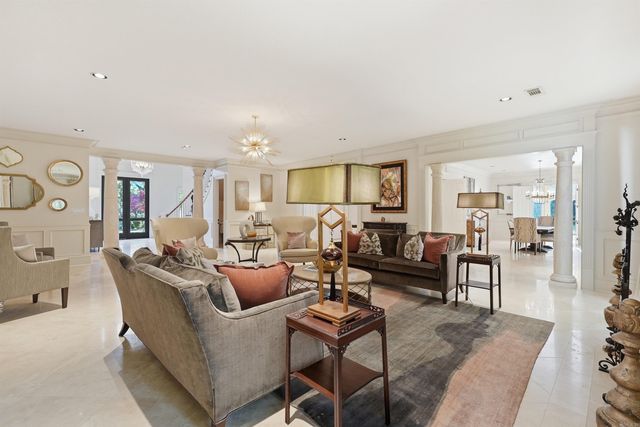 302 Hickory Creek Court, Little Rock, AR 72212