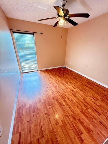 2750 N 34th Ave 9D, Hollywood, FL 33021