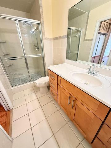 2750 N 34th Ave 9D, Hollywood, FL 33021