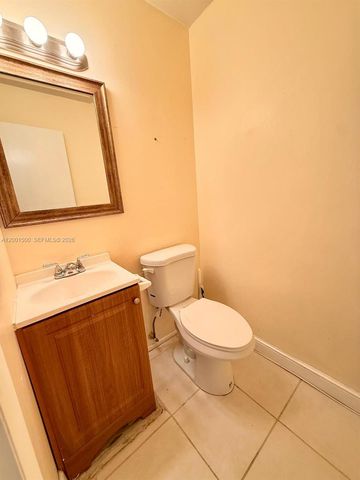 2750 N 34th Ave 9D, Hollywood, FL 33021