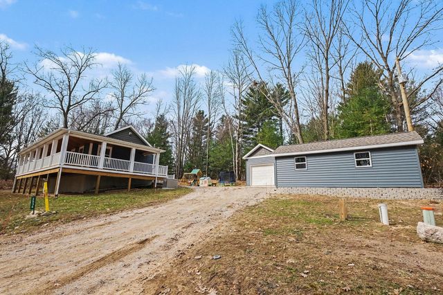 3534 Chickadee Drive, Greenville, MI 48838