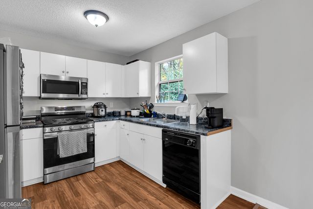 2180 Hidden Creek Drive, Decatur, GA 30035