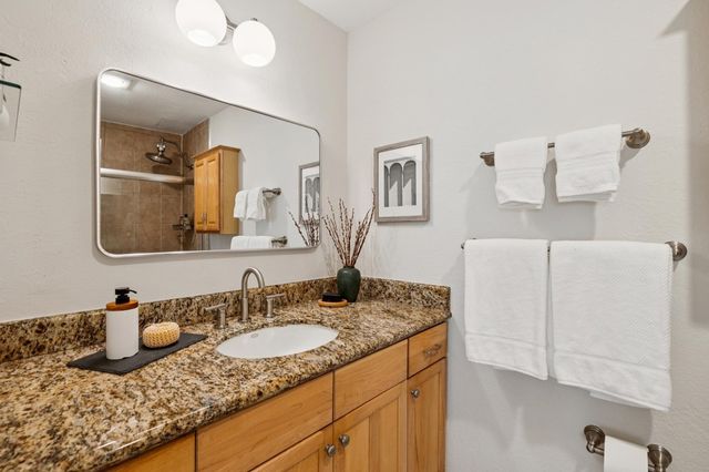 55 55 Fairmount AVE 215, Oakland, CA 94611