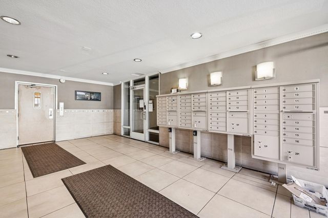 55 55 Fairmount AVE 215, Oakland, CA 94611