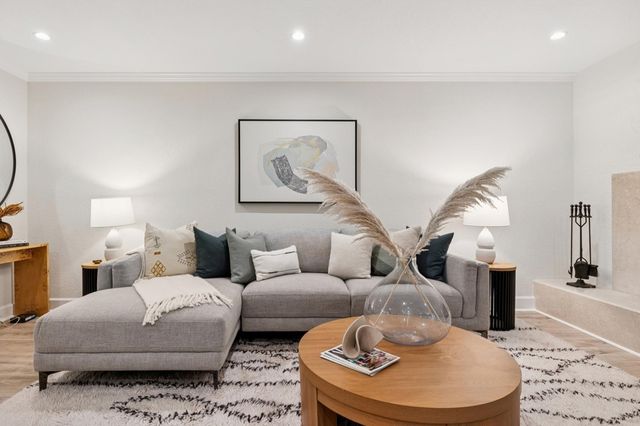 55 55 Fairmount AVE 215, Oakland, CA 94611