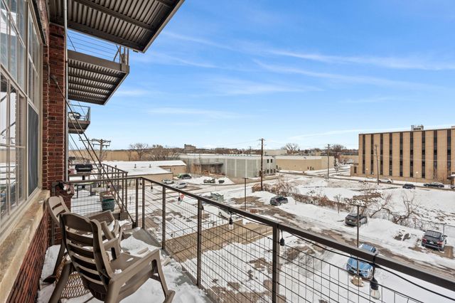 1901 E Hennepin Avenue 306, Minneapolis, MN 55413