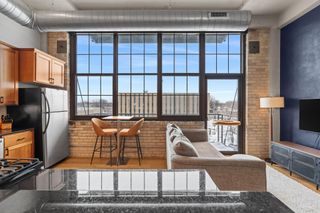 1901 E Hennepin Avenue 306, Minneapolis, MN 55413