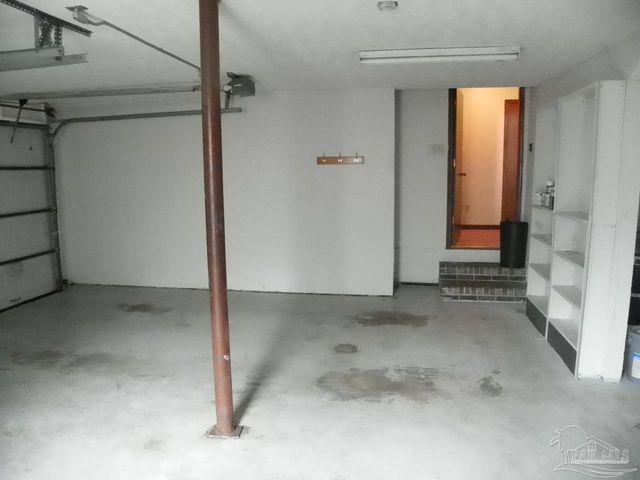 5900 Hamilton Bridge Rd, Milton, FL 32570