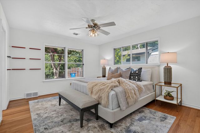 7148 Walling Lane, Dallas, TX 75231