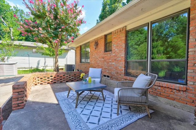 7148 Walling Lane, Dallas, TX 75231