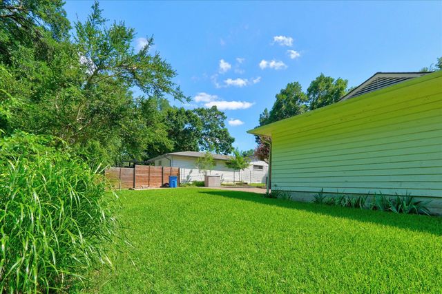 7148 Walling Lane, Dallas, TX 75231