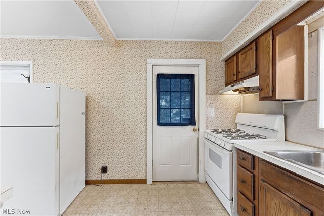 1887 Ritzman Court, Akron, OH 44314