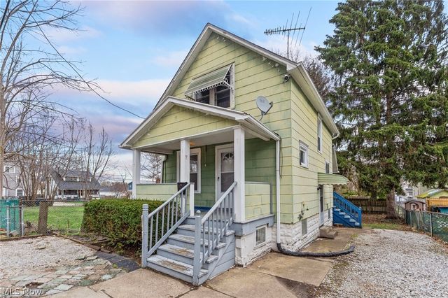 1887 Ritzman Court, Akron, OH 44314