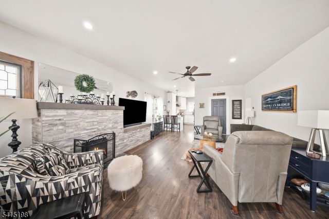 22 William St, North Arlington Boro, NJ 07031