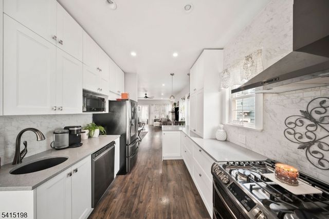 22 William St, North Arlington Boro, NJ 07031