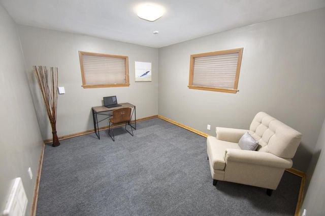 2261 W Kenboern DRIVE, Glendale, WI 53209