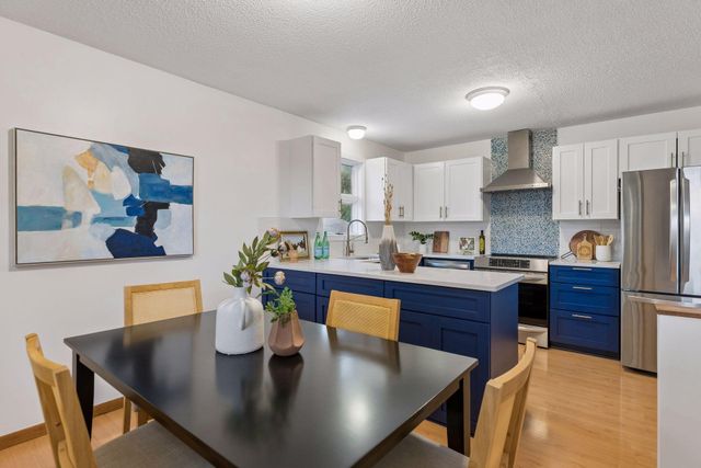 1888 Walnut Street, Saint Paul, MN 55113