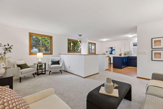 1888 Walnut Street, Saint Paul, MN 55113