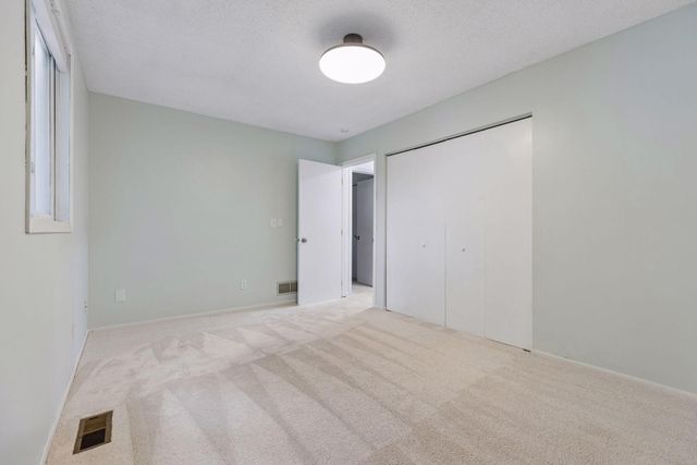 1888 Walnut Street, Saint Paul, MN 55113