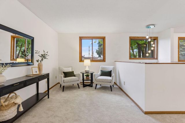 1888 Walnut Street, Saint Paul, MN 55113