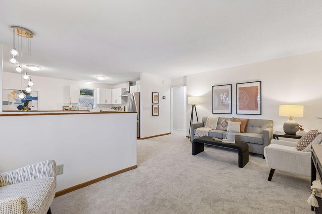 1888 Walnut Street, Saint Paul, MN 55113
