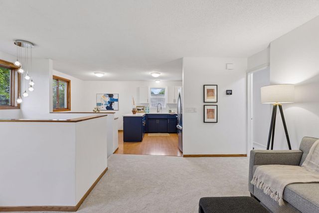 1888 Walnut Street, Saint Paul, MN 55113