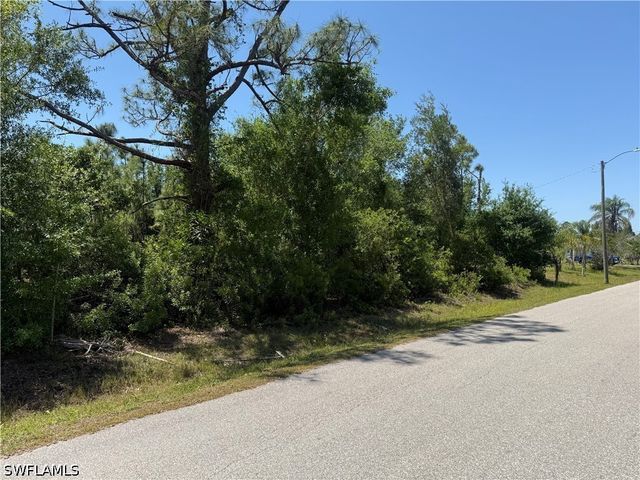 11479 5th AVE, Punta Gorda, FL 33955