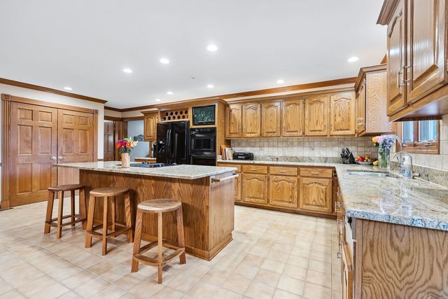 5 Heath Way, South Barrington, IL 60010