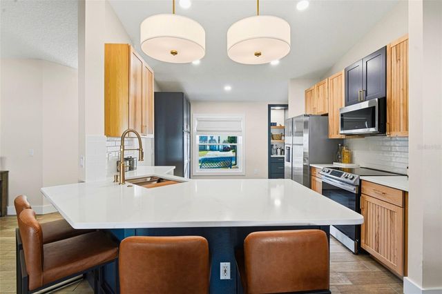 2046 DALTON AVENUE, Deltona, FL 32725