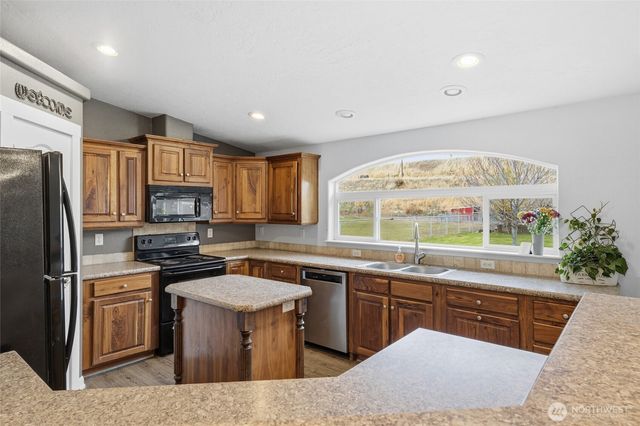 54 Baldwin Road, Walla Walla, WA 99362