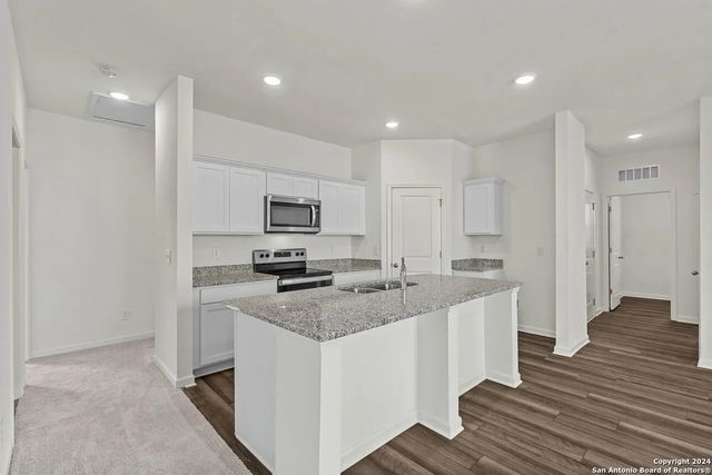 117 Peterson Place, Adkins, TX 78101