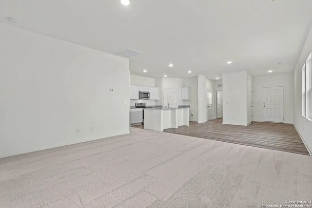 117 Peterson Place, Adkins, TX 78101