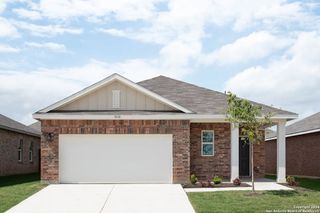 117 Peterson Place, Adkins, TX 78101