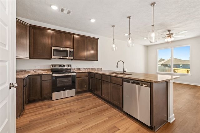 4791 Holm Oak Road, Bryan, TX 77845