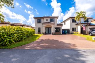 8126 NW 199th Ter, Hialeah, FL 33015