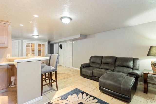 4032 Valley Dr # B, Pueblo, CO 81008